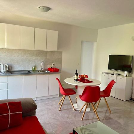 Apartmani Mateja Kaštela Zewnętrze zdjęcie